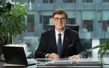 Novým předsedou Mezinárodní unie železnic byl zvolen CEO PKP Krzysztof Mamiński