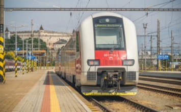 Počas mesačnej výluky bude vo vybraných dňoch medzi Zvolenom a Banskou Bystricou zavedená náhradná autobusová doprava